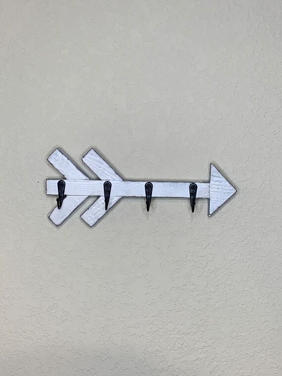 Rustic Wooden Arrow Key Rack Made From Repurposed Picket Fence