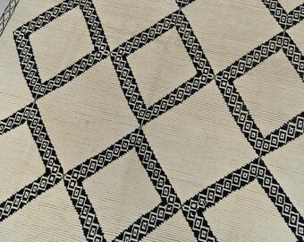 8x11 ft Moroccan Ivory Beige Rug - Diamond Shaped Handmade Area Rug - Geometric Living or Dining Room Rug - Coffee Table Rug NR3881