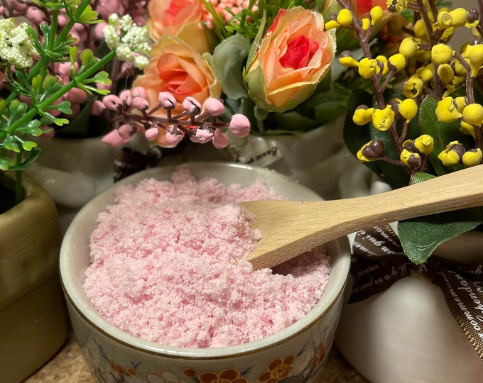 Featured listing image: Fruit and Cream Bath Powder