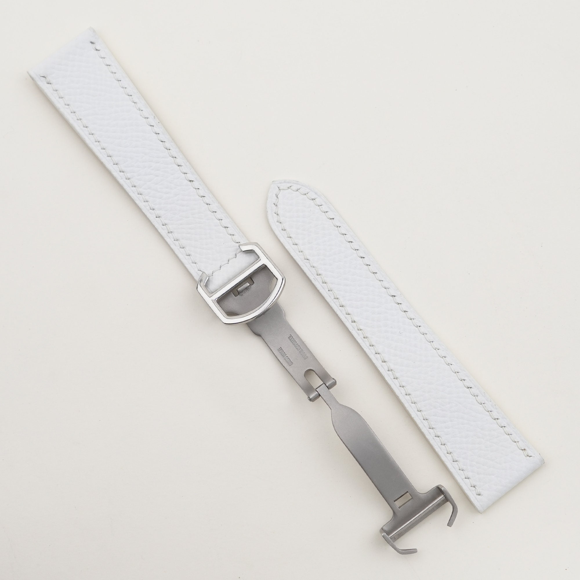 Jewelry shop clasp watch