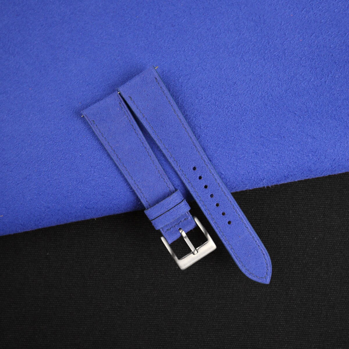 Louis Vuitton Reverso 38MM Leather Belt - White Belts, Accessories