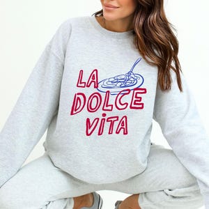 La Dolce Vita SVG PNG, Clipart de camiseta de moda, Clipart de espaguetis italianos, Descarga digital, Diseño gastronómico encantador, Arte PNG para amantes de la pasta