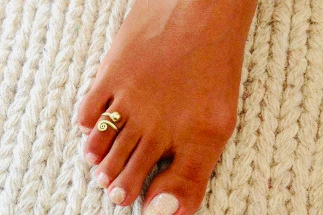 22k Solid Gold Toe Ring-indian Gold Toe Ring-gold Toe Ring-floral Toe Ring-adjustable  Toe Ring-rajasthani Toe Ring-gold Toe Ring - Etsy