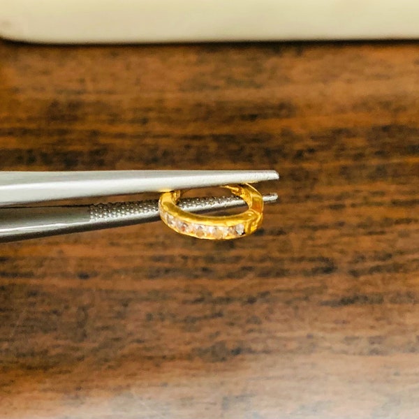 18k Gold Diamond Nose ring-American  Diamond Nose ring- Solid Gold Diamond Nose ring- Floral Diamond Gold Nose Ring- Premium Gold Nose Ring