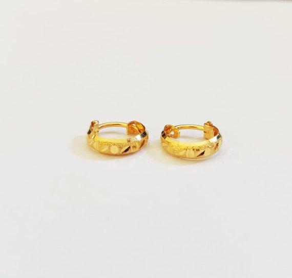 Baby gold deals hoops