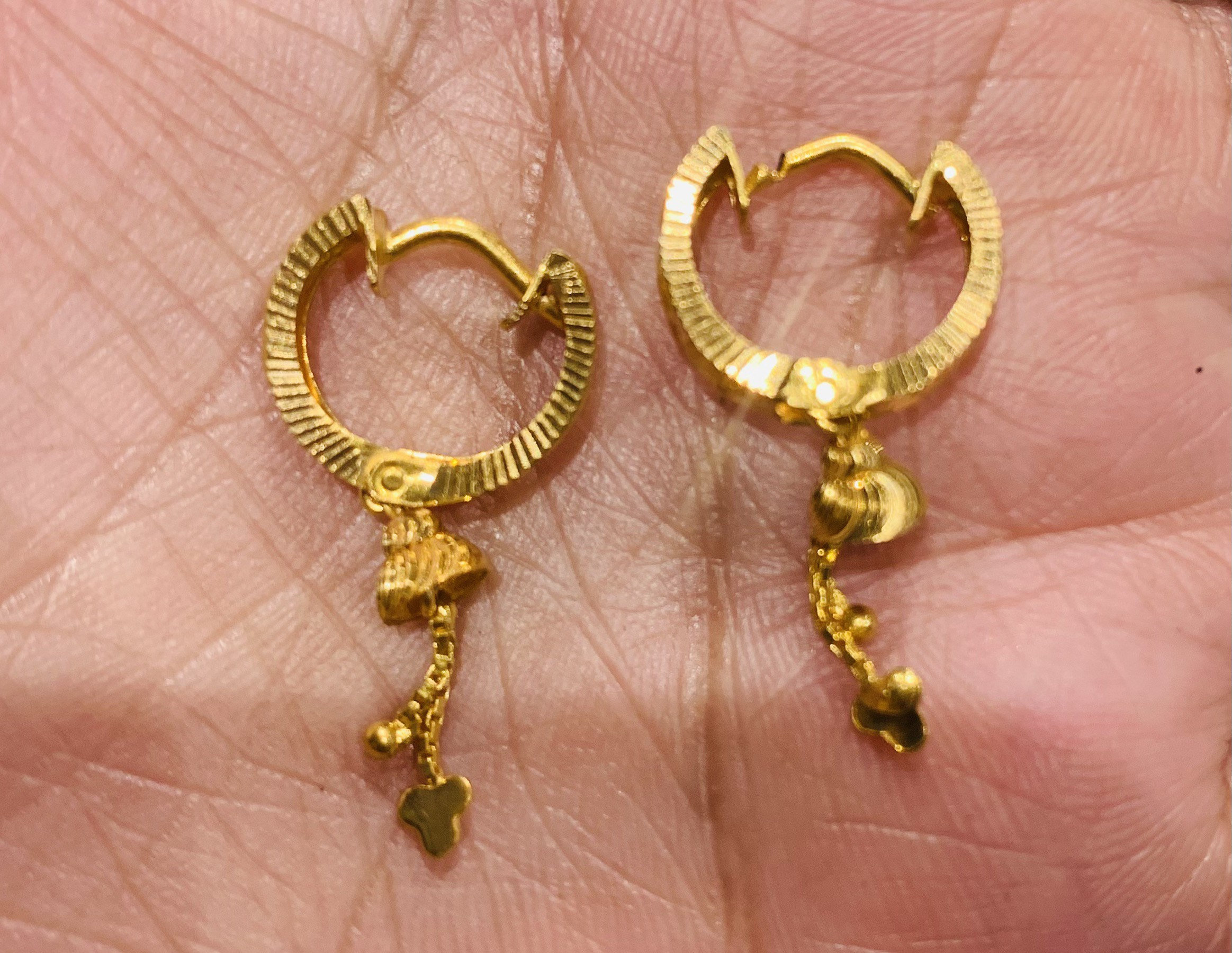 22k gold 2024 earrings under 10000