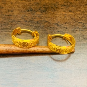 22k Gold hoops, Carved Gold Earring, Solid Gold Hoops, Tiny Gold Hoops, Classic Gold Hoops, Indian Gold Hoops, Rajasthani Gold Hoop