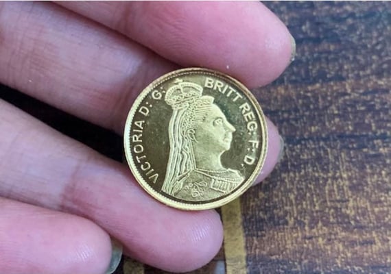 22カラット金貨 - 1875年製 本物の手作りアンティーク純金貨 - 8グラム 