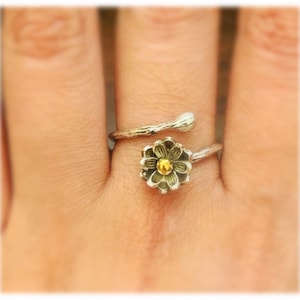 Handmade Silver carved flower ring decorated with little Brass ball, vintage flower ring with brass ball.