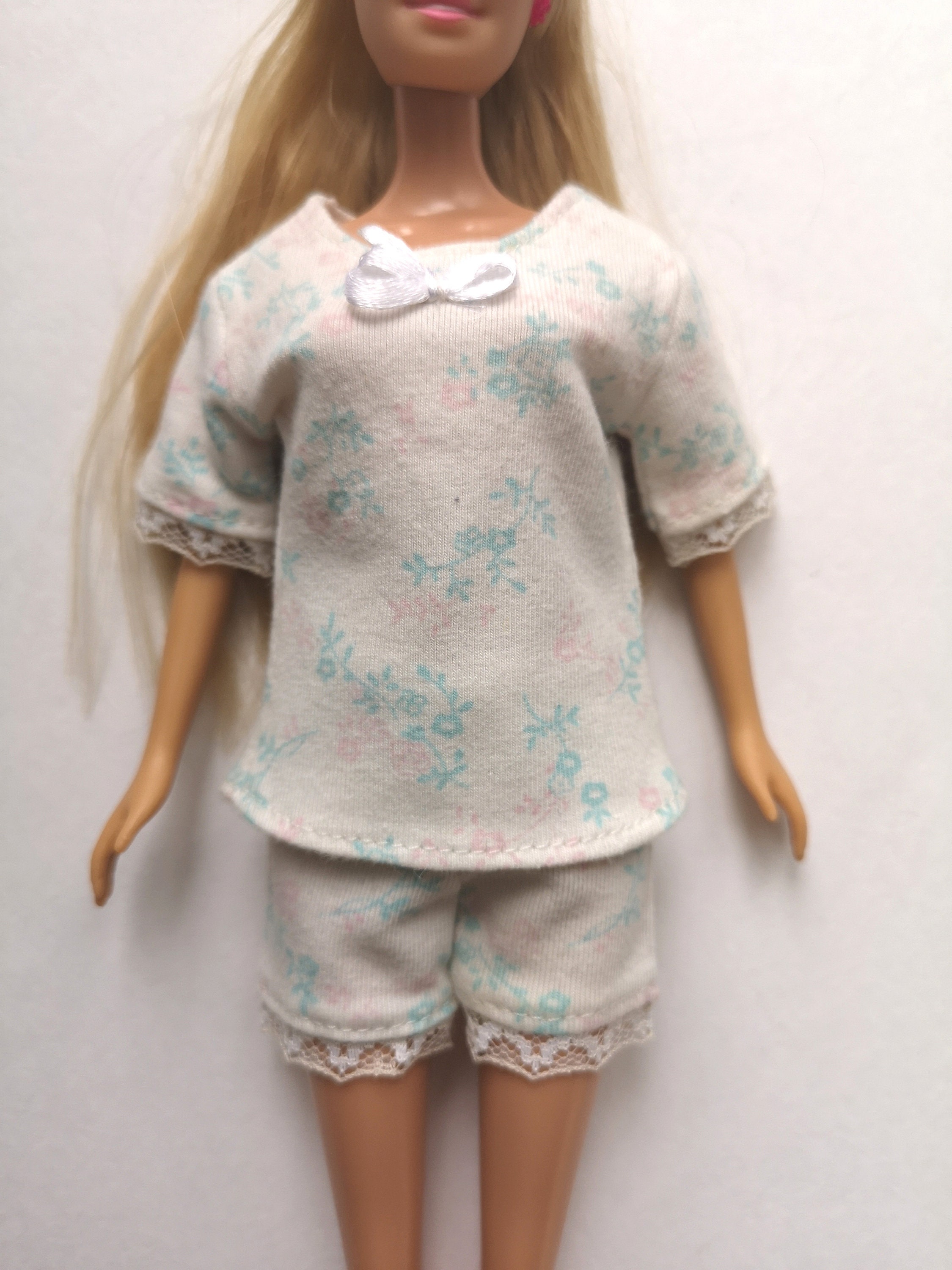 Pajamas with lace for barbie dolls. Two color options. | Etsy