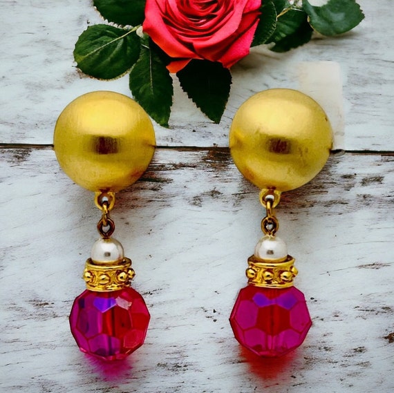 Vintage Gold pink lucite earrings - image 2
