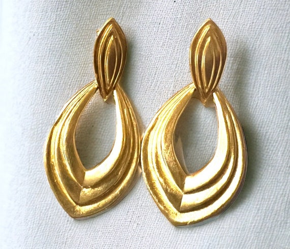 Vintage Trifari earrings Gift gifts - image 5