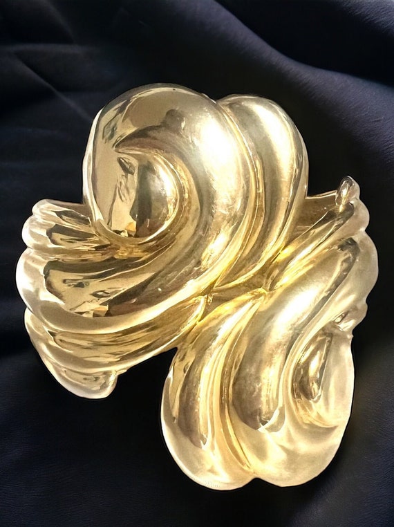 Vintage Gold swirl cuff unmarked Avon gift