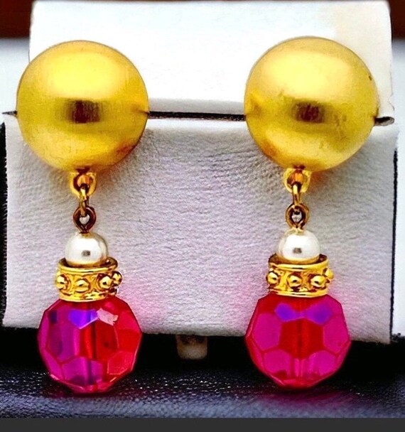 Vintage Gold pink lucite earrings - image 1