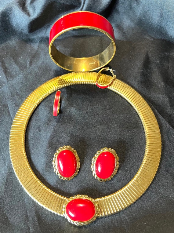 Vintage Monet jewelry set - image 6