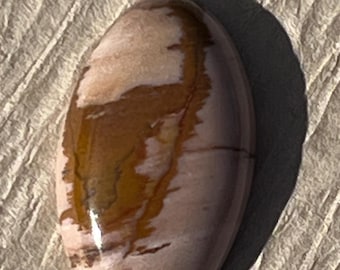 Cabochon photo vintage en jaspe, ovale abstrait rose et rouge (24 x 13 x 5 mm)
