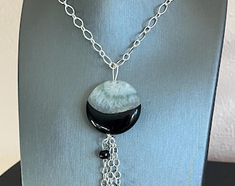 Cabochon de quartz noir et blanc sur collier en argent sterling de 20 pouces !  millésime.
