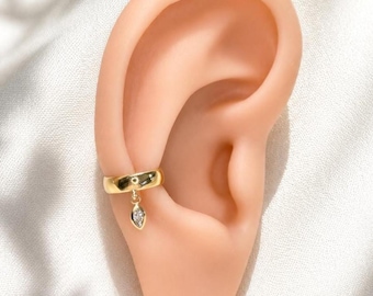 Solid Gold Marquise Diamond Ear Cuff | Lab Grown Diamond Bezel Set Earring Cuff | Dainty Cartilage Cuff No Piercing | 14K Gold Ear Cuff Gift
