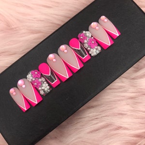 Press on Nails | Luxury Nails | Fake Nails | Glue On Nails | Coffin Nails | Acrylic Nails | Long Fake Nails - B209