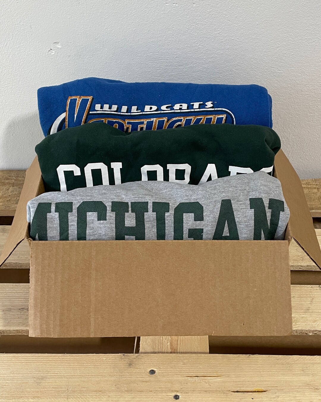 Vintage College Hoodies Wholesale Vintage Sweatshirts Box