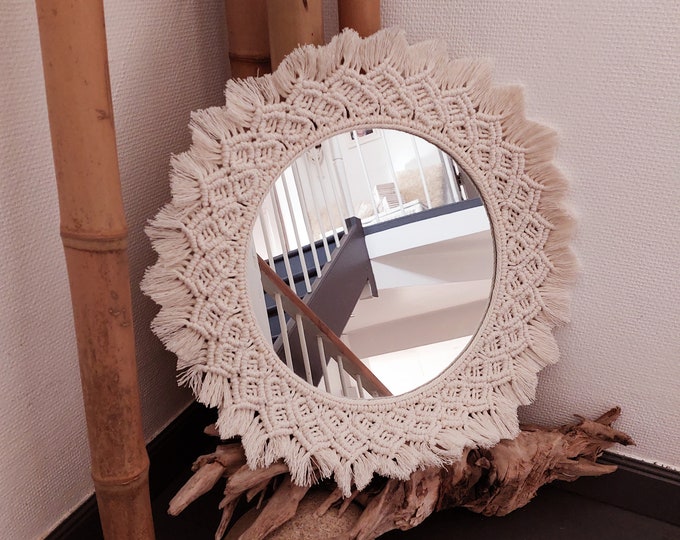 Cassandra Mirror 50cm