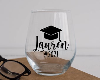 Graduation Cap Wine Glass, Personalized Graduation Gift, Graduation Gifts, College Graduation, Graduation Party Favors
