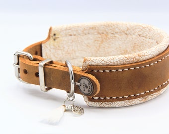 Hondenhalsband van rundleer in shabby chic stijl