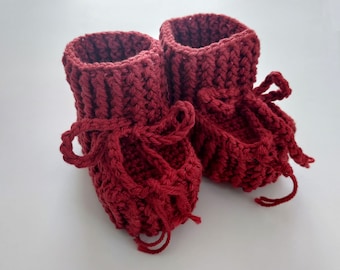 Crochet baby booties – Hand knitted baby booties - Crochet baby slippers - Little baby boots - Crochet Baby Shoes - Dark red baby booties