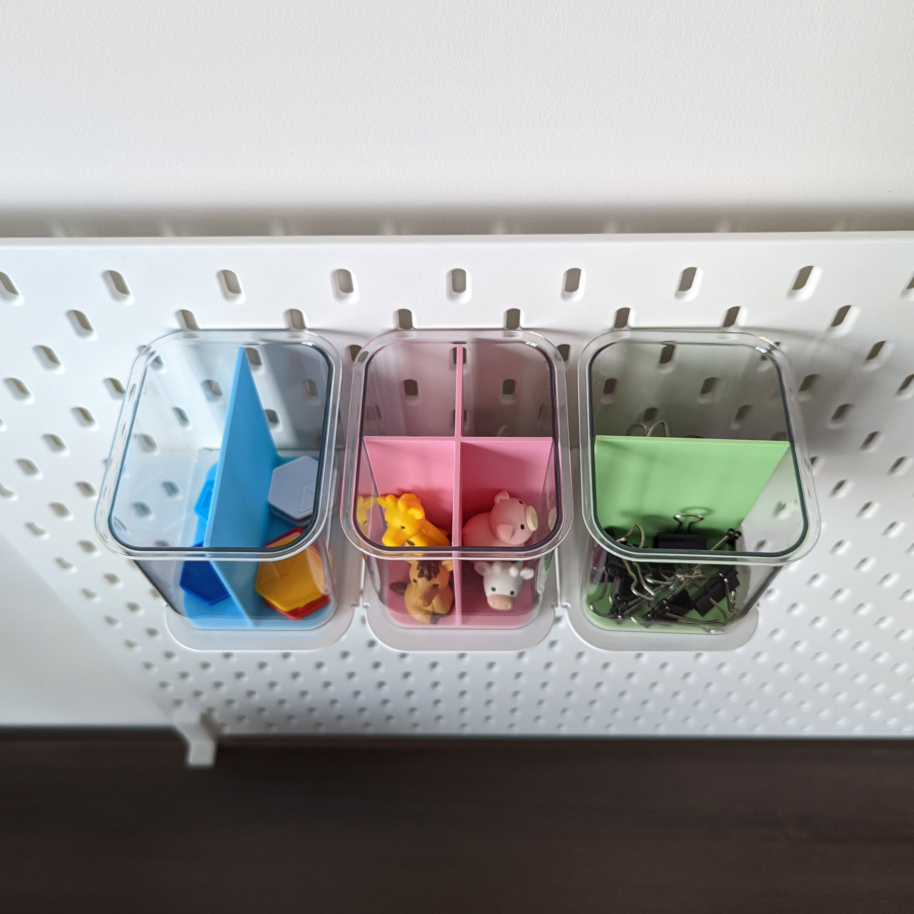 Storage Container With Dividers 