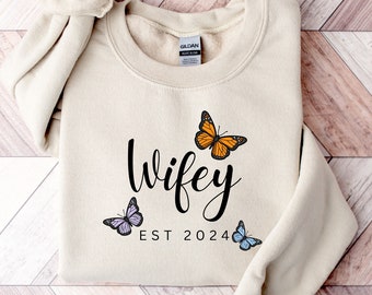 Personalized Wifey Sweatshirt, Cute Wedding Gift, Gift for Bride, New Wife Sweatshirt, Unique Bridal Shower Gift, Newlywed Honeymoon Present
