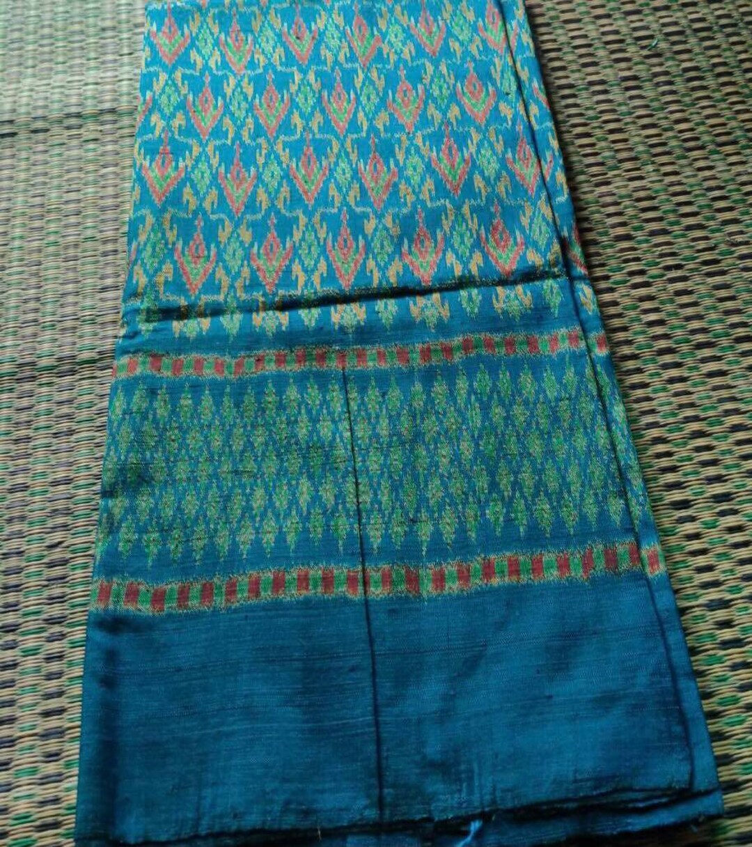 Handwoven Silk Thai Silk I Weave Real Silk From Maha Etsy