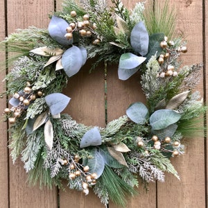 Winter Sage Green Wreath With Champagne Foliage & Gold - Etsy