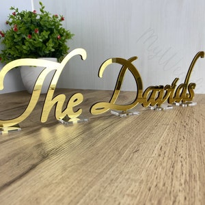 Letrero de apellido familiar personalizado con base independiente, letrero de nombre independiente con espejo para cumpleaños, letras independientes para accesorios fotográficos de boda personalizados