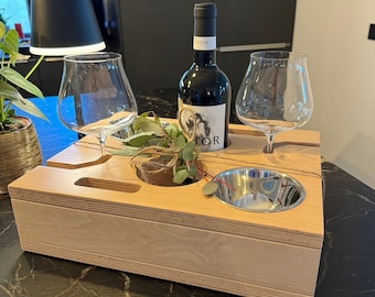 mayordomo de sofá personalizado - bar de vinos, regalo para hombres, bandeja de sofá, bar de sofá, porta vino, mesa de centro, organizador de sofá de regalo de boda