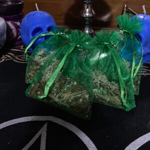 Money Drawing Spell Sachet ~ Money Spell Sachet ~ Witch Spell Sachet ~ Money Sachet