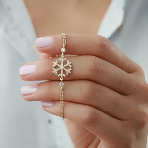 Dainty 925 Sterling Silver Snowflake Bracelet - Winter Jewelry