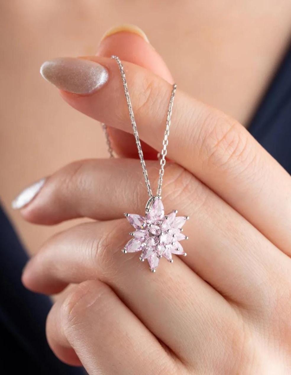 ours strong lotus ネックレス LOTUS SILVER NECKLACE GOLD – STRONG