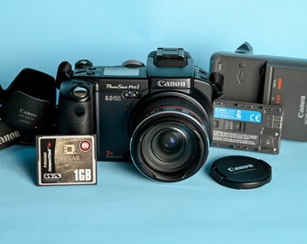 Canon PowerShot Pro 1 Cult Digicam // 8 Megapixels CCD sensor // High End Vintage Professional Digital Camera Pro1