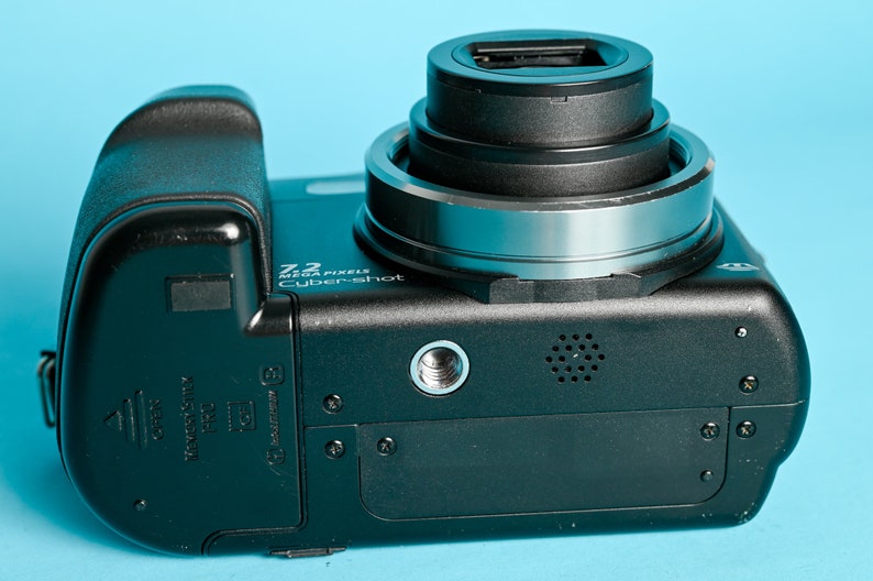 Legendary SONY DSC-V3 High End Digicam 7 Megapixels CCD sensor and excellent Carl Zeiss zoom lens / Vintage Digicam Cyber-Shot image 5