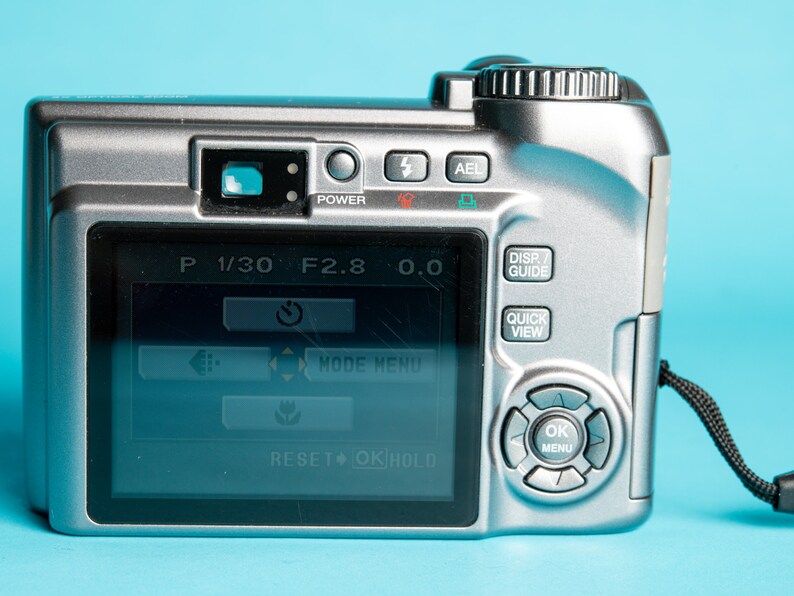 Olympus SP310 Digicam 7.1 Megapixels CCD Sensor // 256mb Xd Picture