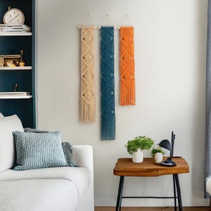 Makramowe ozdoby ścienne, nowoczesna sztuka ścienna, wystrój wnętrz w stylu boho, abstrakcyjna sztuka ścienna, eklektyczny wystrój wnętrz, ozdoba ścienna w stylu boho, wąska sztuka pionowa W05 zdjęcie 8