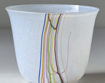 Kosta Boda「Windpipe」花瓶、Bertil Vallien作 – Scandinavian Art