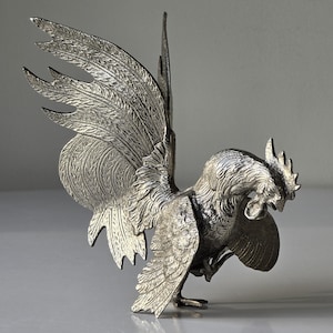 Vintage Silver Tone Metal Ornamental Rooster Figurine |