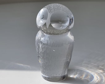 Collectible Vicke Lindstrand Kosta Boda Crystal Glass Owl Figurine | Made in Sweden