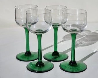 Set of 4 Green Color Wine Glasses |