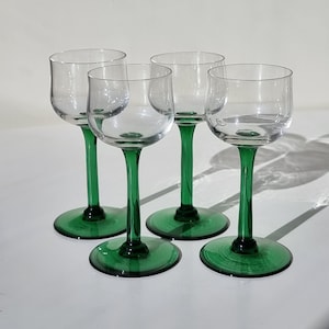 Set of 4 Green Color Wine Glasses |