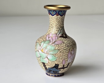 ヴィンテージ七宝焼蓮の花モチーフ小花瓶 - Etsy 日本