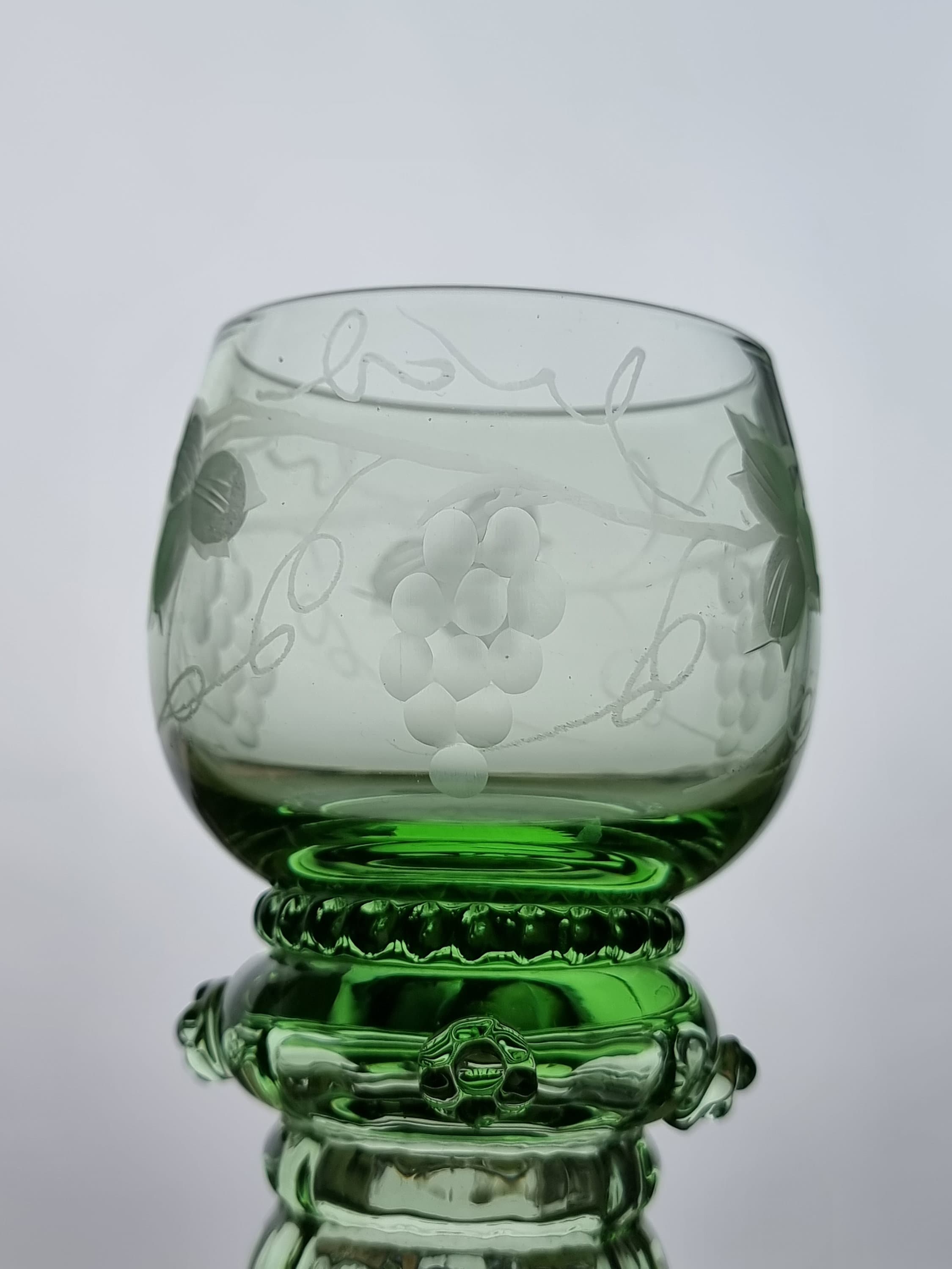 未使用・未開封　DREIMILLIONEN/AUS GLAS UND WEIN Hand Blown Green Glass Antique Wine Bottle Pre- 1940 Round