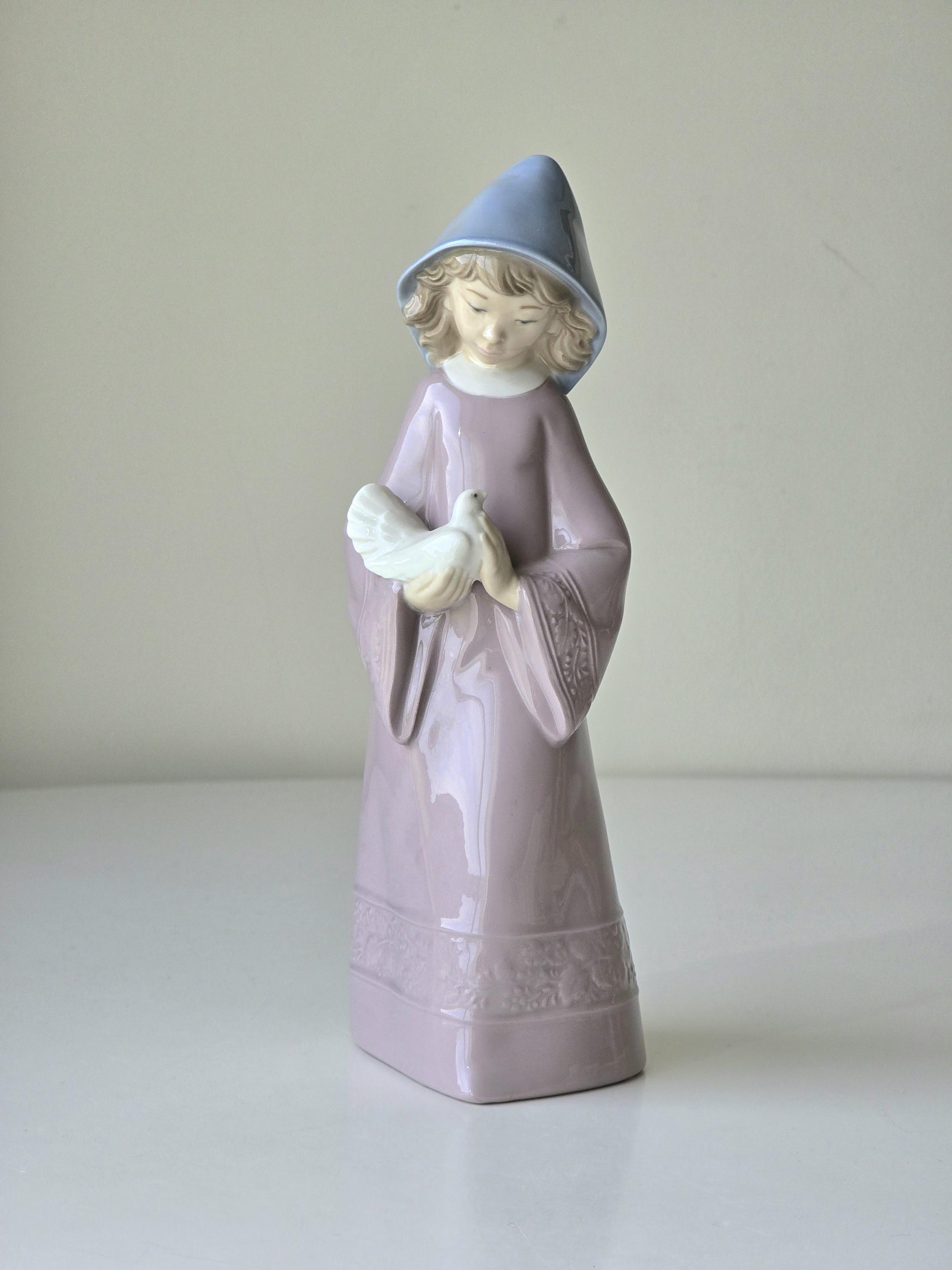 ヴィンテージ NAO by Lladro フィギュア – 鳩を抱く少女 – 手作り磁器