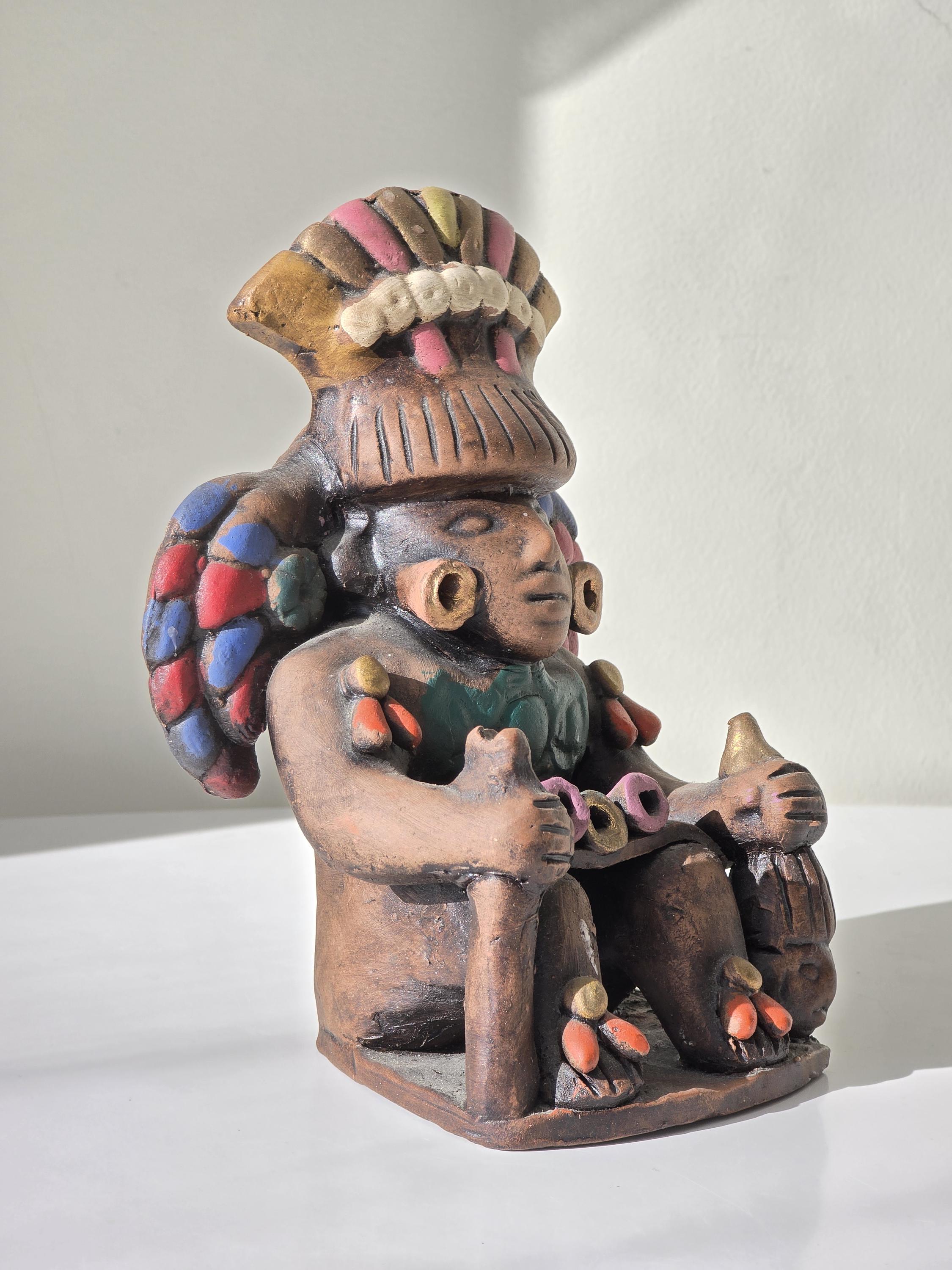 希少なヴィンテージメキシコ陶器製マヤ/アステカ戦士像 - フォーク